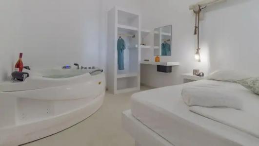 Birikos Studios & Apartments - 41