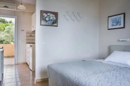 Panorama Fanari Studios and Apartments - 365