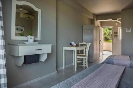 Panorama Fanari Studios and Apartments - 50