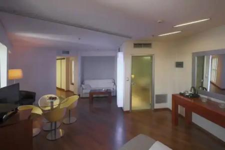 Dorian Inn, Sure Collection by Best Western - 73