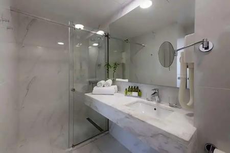 Dorian Inn, Sure Collection by Best Western - 65