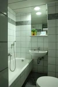 Dorian Inn, Sure Collection by Best Western - 44