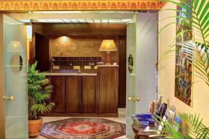 Nicola Hotel, Athens