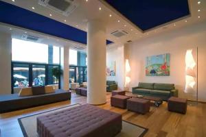 Athens Center Square Hotel, Athens