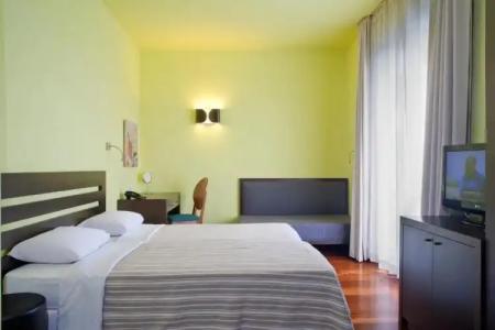 Athens Center Square - 3