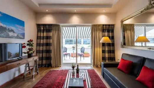 Best Western Plus Embassy - 94