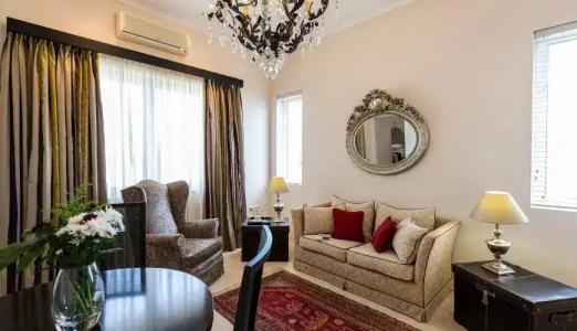 Best Western Plus Embassy - 87