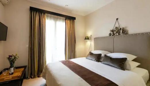 Best Western Plus Embassy - 86