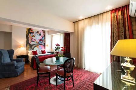 Best Western Plus Embassy - 74