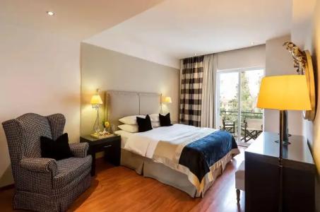 Best Western Plus Embassy - 65