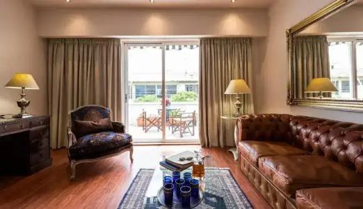 Best Western Plus Embassy - 78