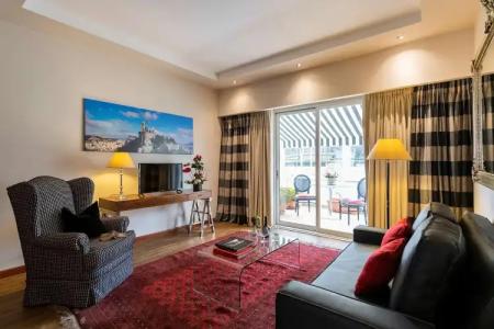 Best Western Plus Embassy - 67