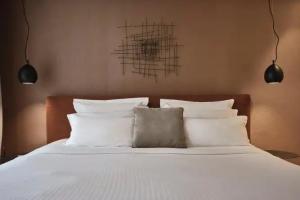 Sea View Cityscape Hotel, Athens