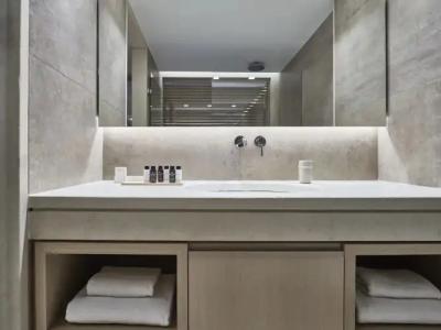 Sea View Cityscape - 60