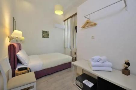 Orion and Dryades - 81