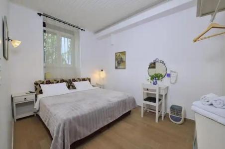 Orion and Dryades - 45