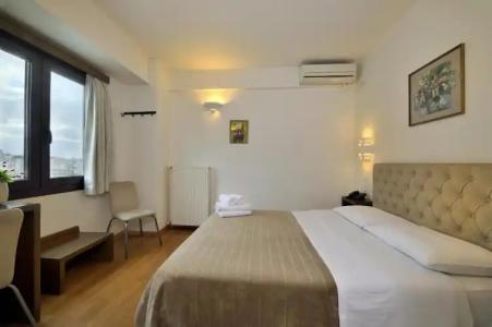 Orion and Dryades - 80