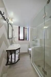 Orion and Dryades - 67