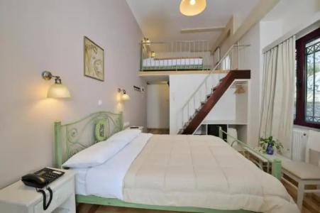 Orion and Dryades - 73