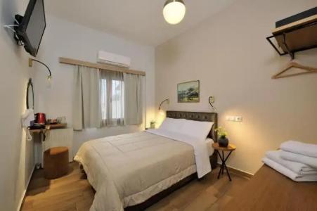 Orion and Dryades - 79