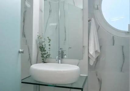 Acropolis Ami Boutique - 56