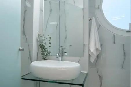 Acropolis Ami Boutique - 19