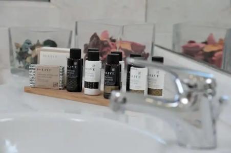 Athens Atrium & Jacuzzi Suites - 39