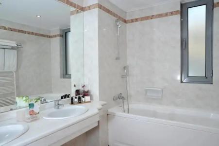 Athens Atrium & Jacuzzi Suites - 8