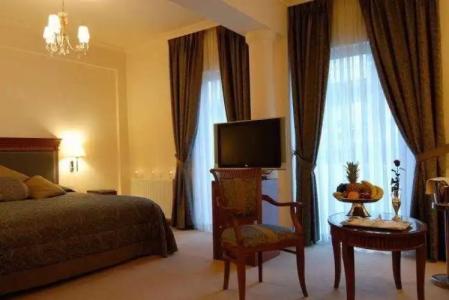 Athens Atrium & Jacuzzi Suites - 22