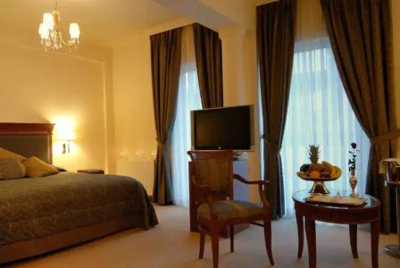 Athens Atrium & Jacuzzi Suites - 89