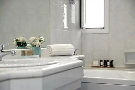 Athens Atrium & Jacuzzi Suites - 27