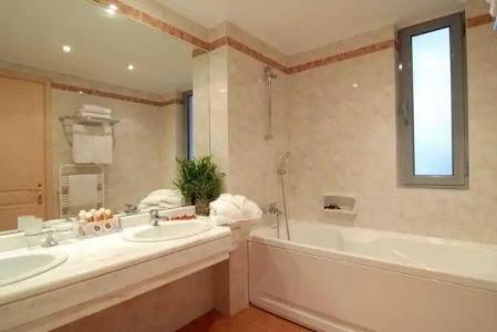 Athens Atrium & Jacuzzi Suites - 29