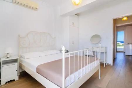 Archontiki City - 115