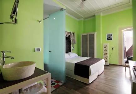 Elia Fatma Boutique - Adults Only - 28