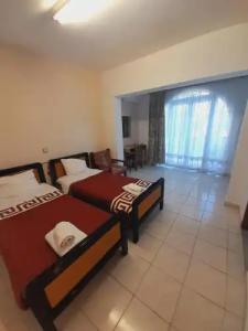 Roseberry Studios - 31