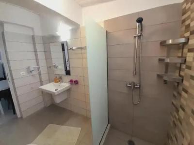 Roseberry Studios - 64