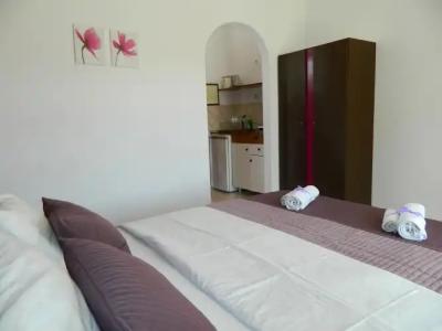 Roseberry Studios - 3