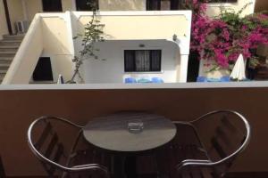 Antonia Apartments, Fira