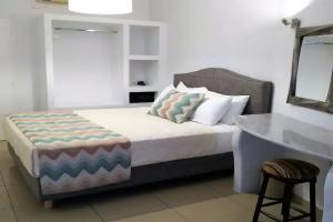 Hotel Mylos, Firostefani