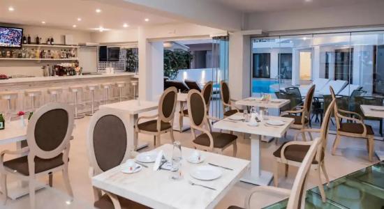 Artemis Apartments - 14