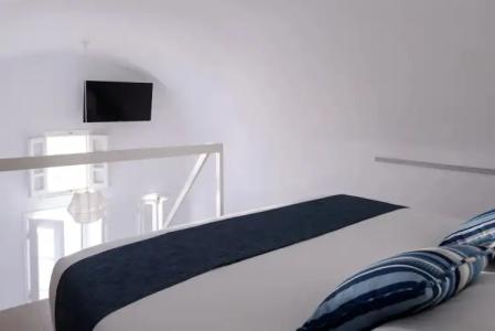Muses Cycladic Suites - 130