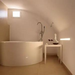 Muses Cycladic Suites - 193