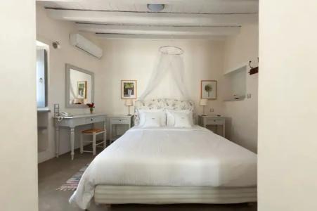 Bellevalia - Formerly Four Seasons - 16