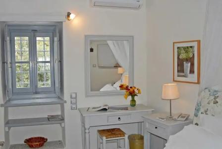 Bellevalia - Formerly Four Seasons - 14