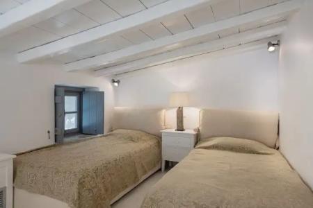 Bellevalia - Formerly Four Seasons - 42