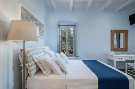 Bellevalia - Formerly Four Seasons - 81