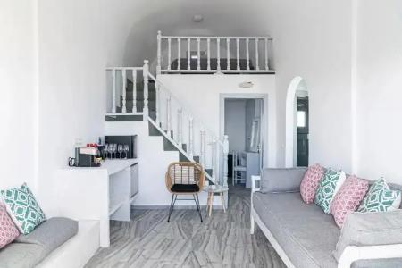 Phaos Santorini Suites - 4