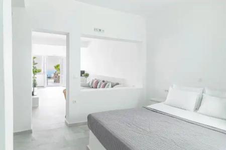 Phaos Santorini Suites - 100