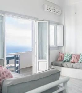 Phaos Santorini Suites - 37