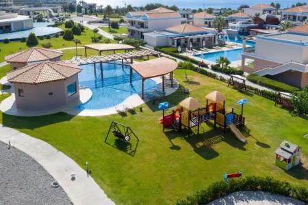 La Marquise Luxury Resort Complex - 19